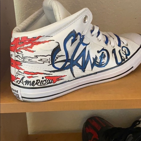Customized converse by R.A.R.E. Edition - Picture 3 of 7